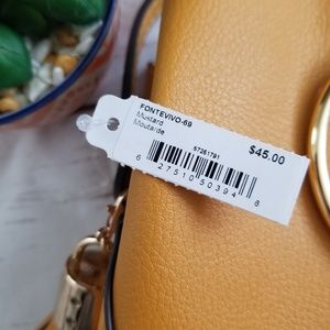 Aldo Bags - NWT | Aldo Crossbody W/ Gold Ringed Handles Aldo Bags - NWT | Aldo Crossbody W/ Gold Ringed Handles